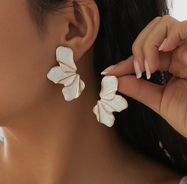 White Flower Drop Earrings
